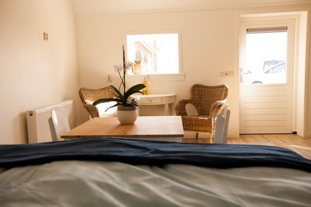 Bed And Breakfast Geertruidahoeve 헬렌도른 객실 사진